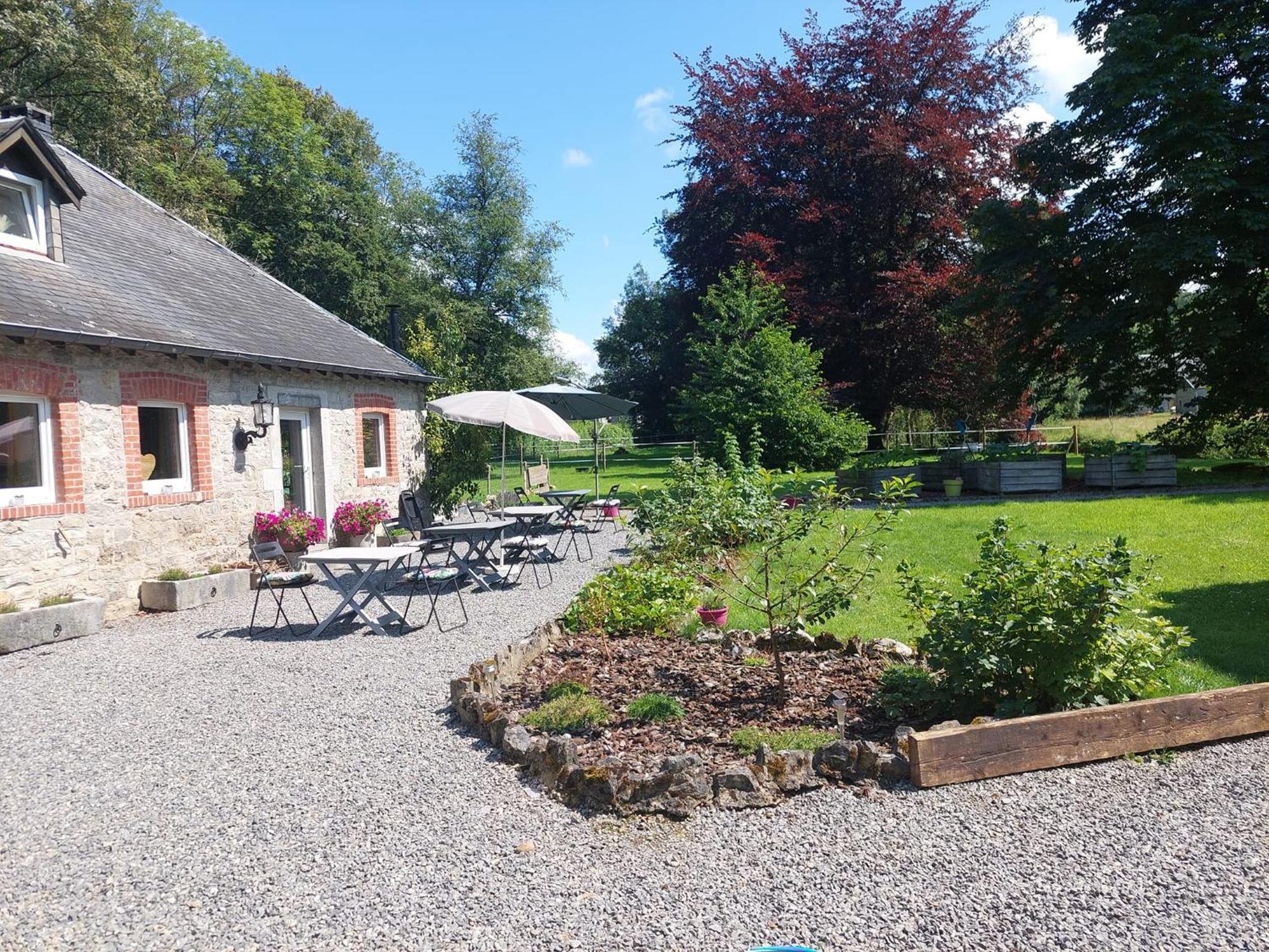 Au Doux Chardon Bed & Breakfast Durbuy Exterior photo